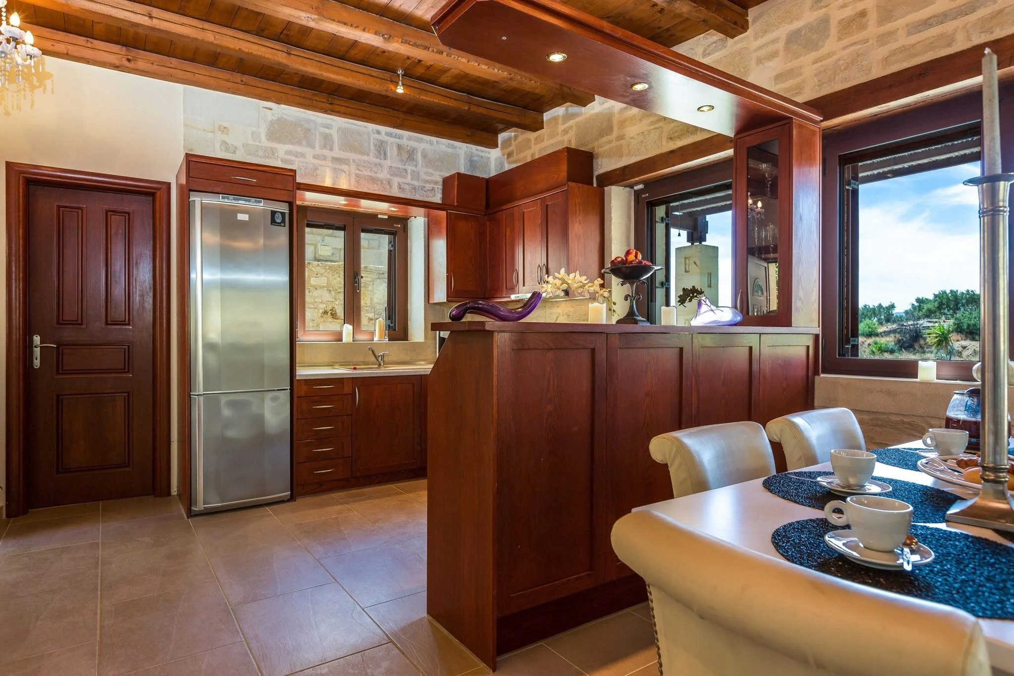 Fully equipped kitchen